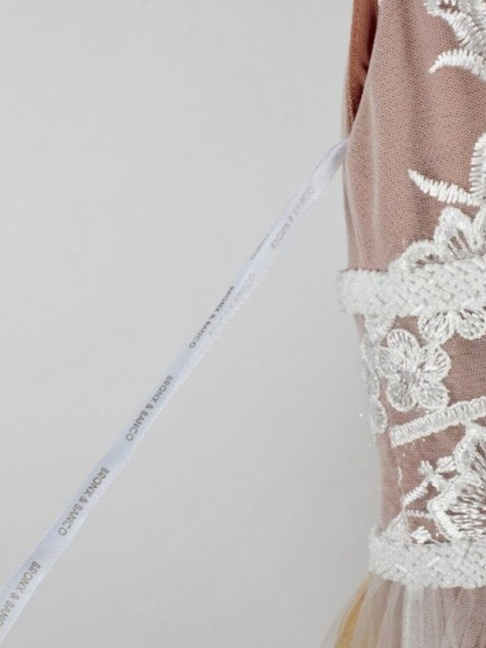 New Bronx and Banco wedding dress Tunisia bridal gown AU 10 / US 6 - Picture 9 of 10